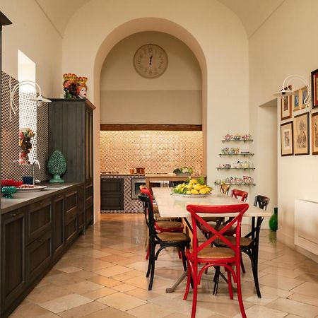 Готель Relais Palazzo Del Barone (Adults Only) Сорренто Екстер'єр фото