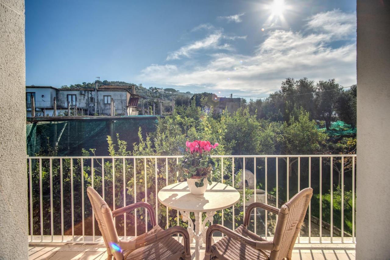 Готель Relais Palazzo Del Barone (Adults Only) Сорренто Екстер'єр фото